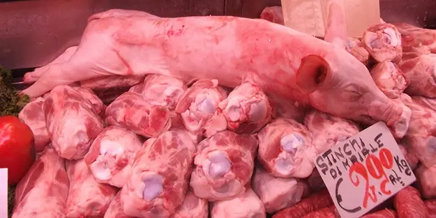 لماذا حرم الله لحم الخنزير.. 5 معلومات ستفاجئك حقا