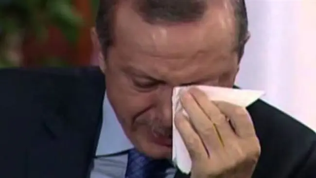 اقـ.ـتلونا … الرئيس التركي يتحدث بعيون مليئة بالدموع عن لاجئ سوري يخشى الترحيل من تركيا