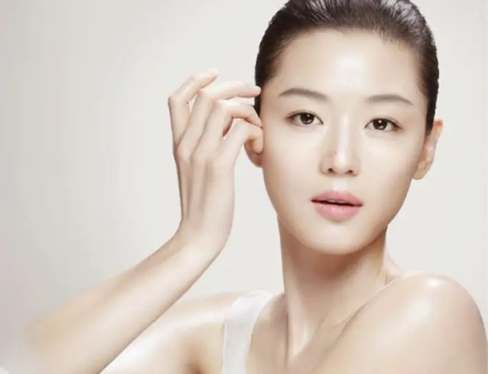 الكشف عن سر جمال البشرة لدى المرأة الكورية