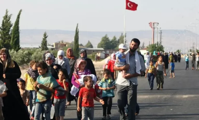 عاجل: ترحيل سوريين في ولاية تركية لهذا السبب