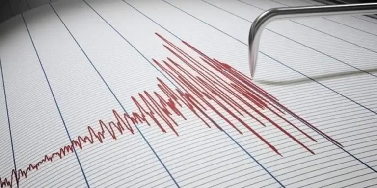 عاجل: زلزالان متتاليان في تركيا وبيان عاجل للمواطنين